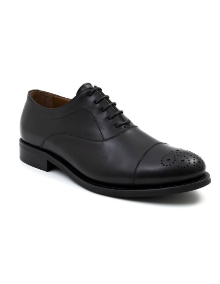 Goodyear Welt de piel acabado a mano color negro