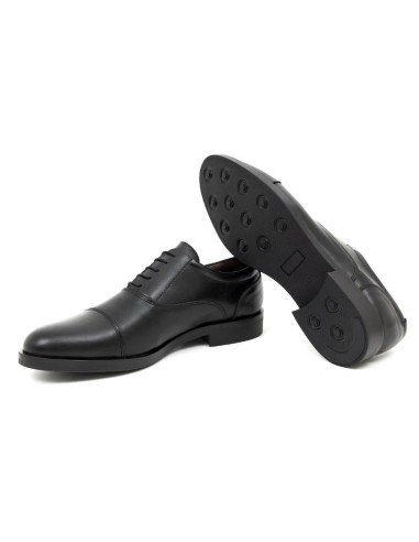 Black leather Oxford