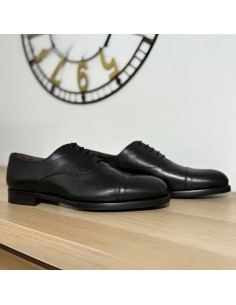 Black leather Oxford 2
