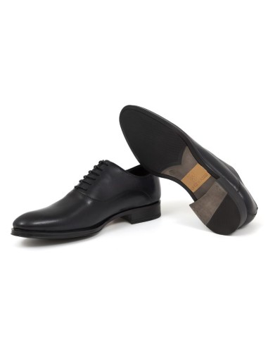 Oxford de piel acabado a mano color negro