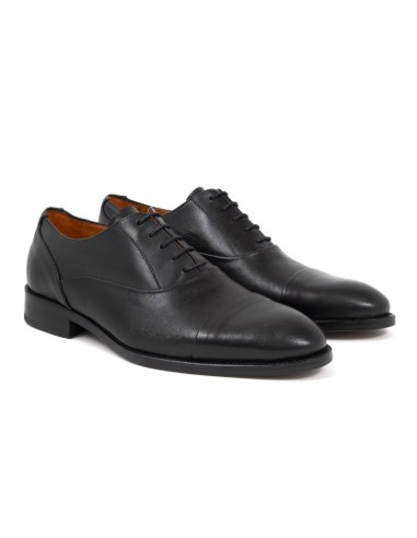 Black leather Oxford