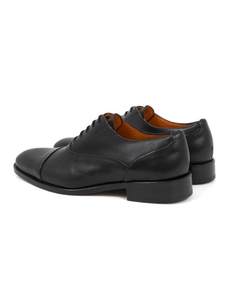 Black leather Oxford