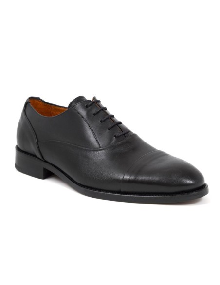 Black leather Oxford