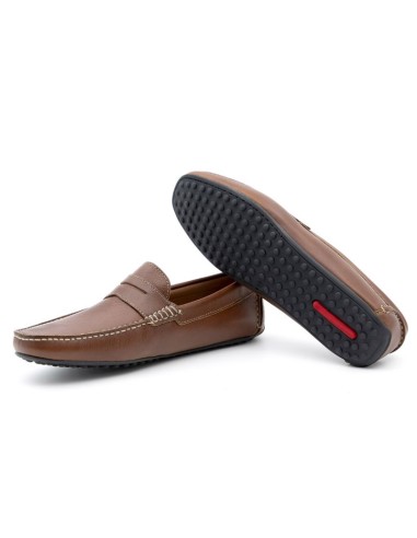 Mocasín de piel con antifaz color cuero