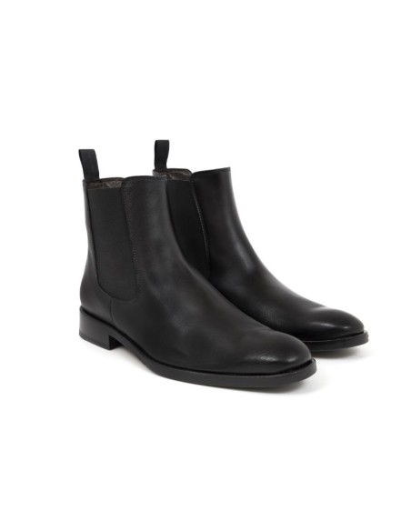 Black leather chelsea boots