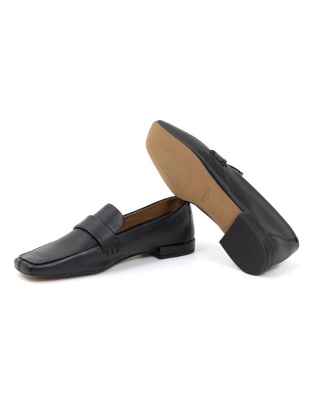 Black leather women's moccasins