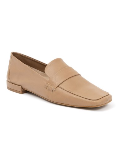 Beige leather women's mocassins