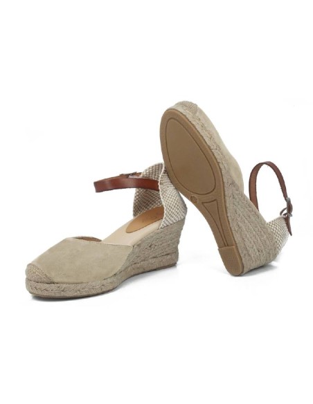 Alpargatas de mujer de ante afelpado color beige