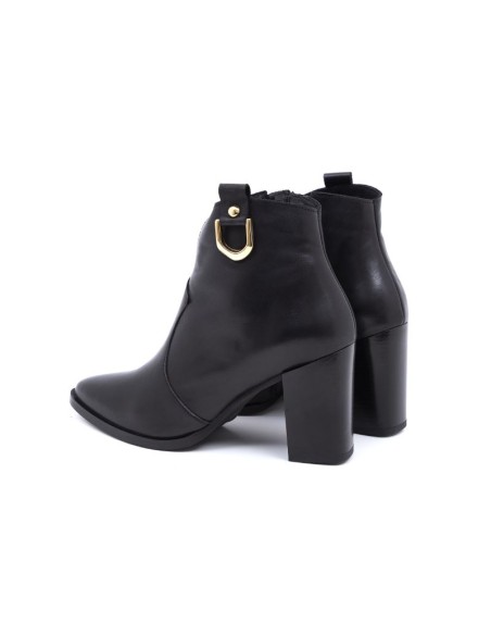 Black solid color women's boots