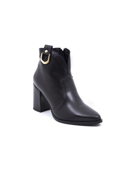 Black solid color women's boots
