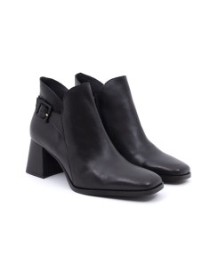 Black solid color women's boots