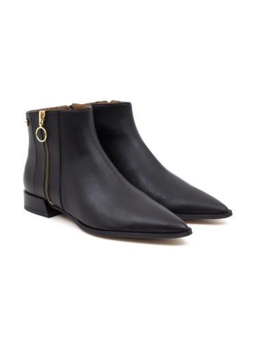Black solid color women's boots