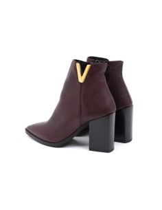 Burgundy solid color women's boots 2