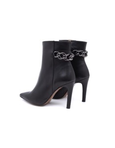 Black solid color women's boots 2