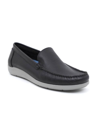 Black leather boat shoe