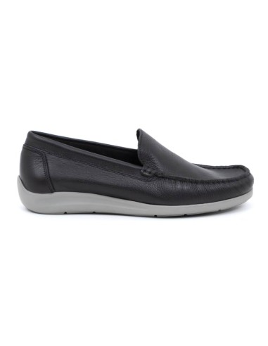 Black leather boat shoe