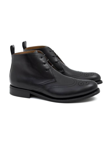 Goodyear Welt de piel tintado a mano color negro