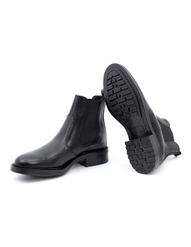 Botines de mujer de piel acabado a mano color negro