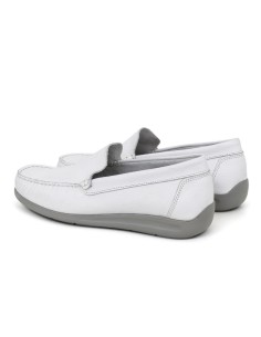 White leather boat shoe 2