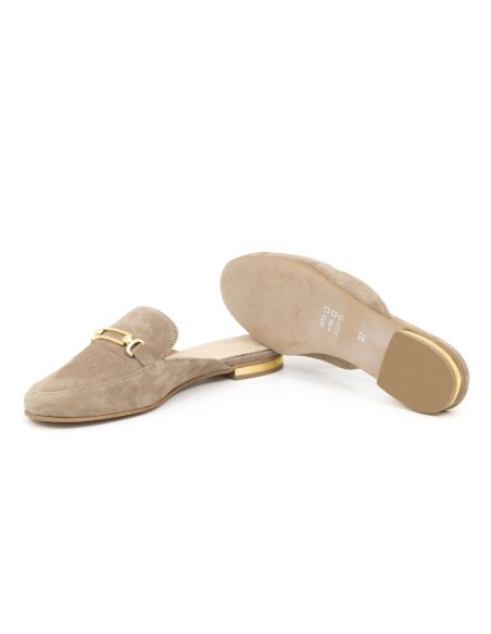 Mocasines de mujer de terciopelo liso color beige