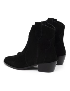 Black suede women's boots 2