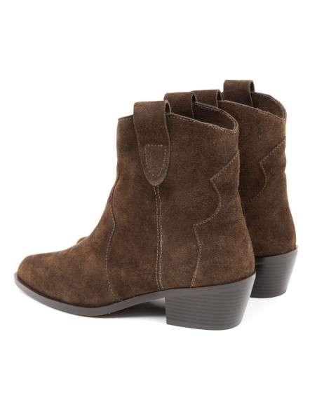 Brown suede women's boots