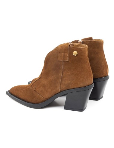 Botines de mujer de ante liso color cuero