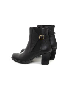 Black leather women's boots 2