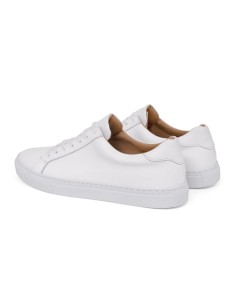 White leather sport shoe 2