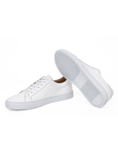 White leather sport shoe
