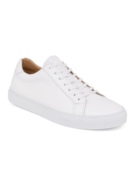 White leather sport shoe