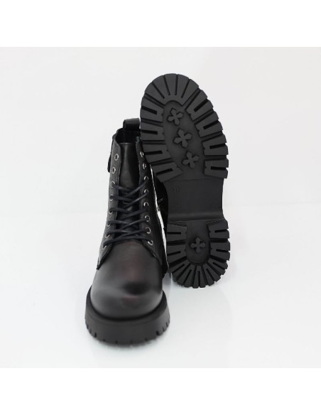 Botas de mujer de piel difuminado color negro