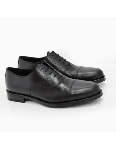 Black leather Oxford