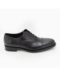 Black leather Oxford 2