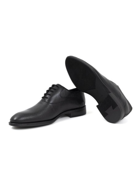 Black leather Oxford