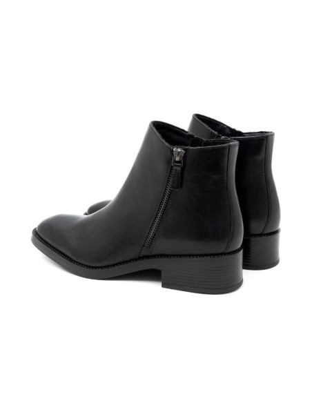 Black leather women's boots