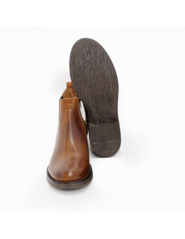 Light Brown leather chelsea boots