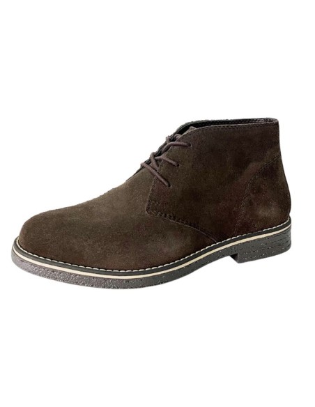 Brown suede boot