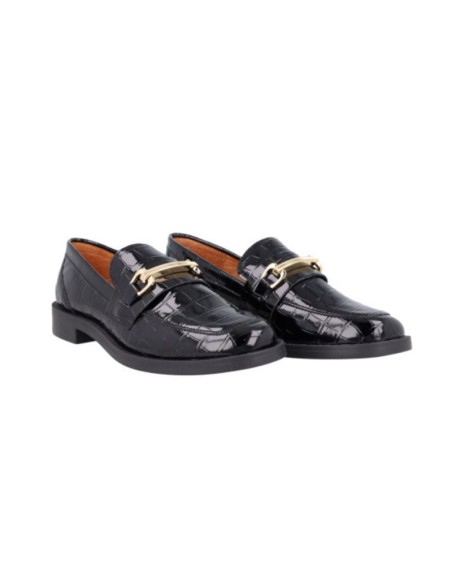 Mocasines de mujer de piel con aplique metálico color negro