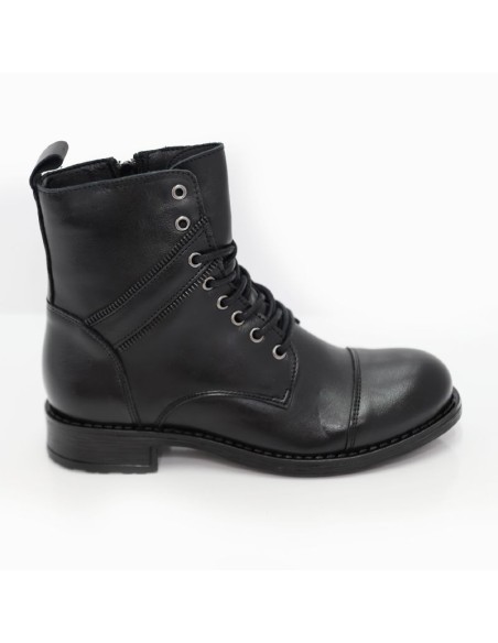 Black leather women's boots
