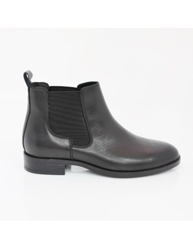 Black leather women's boots