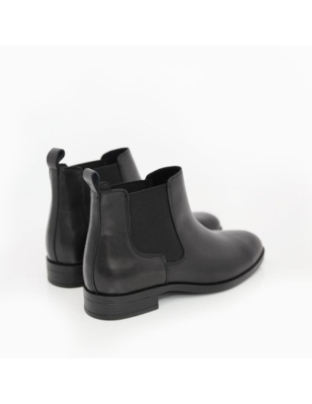 Black leather women's boots