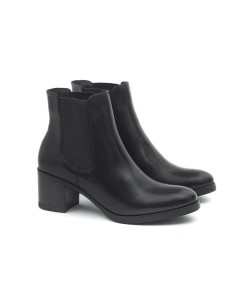 Botines de mujer de piel acabado a mano color negro 2