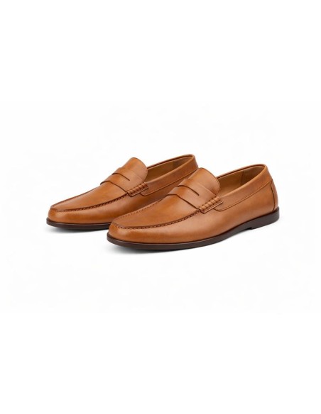 Mocasín de piel con antifaz color cuero