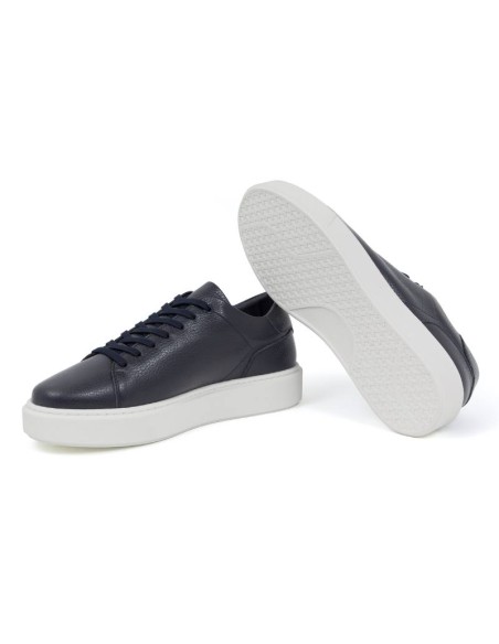 Sneakers de piel liso color azul