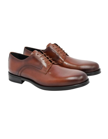 Derby de piel liso color cuero