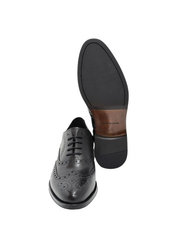 Black leather Oxford