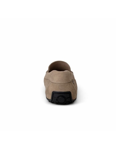 Mocasín de ante liso color beige