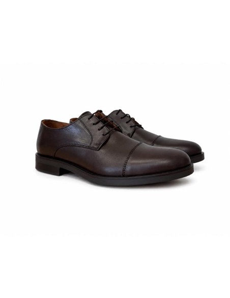 Derby de piel con costura color marrón