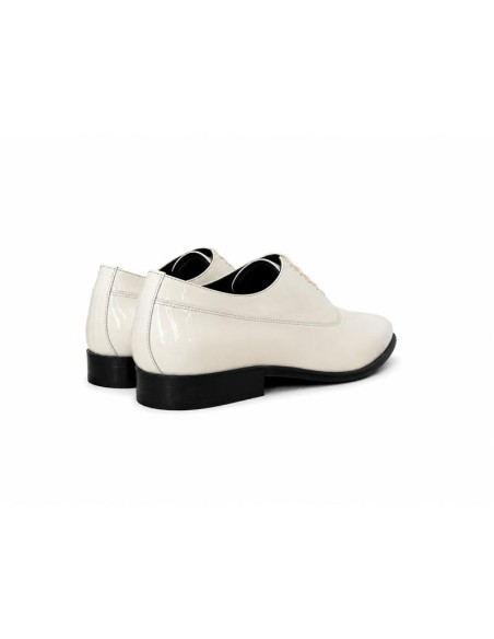 White leather Oxford